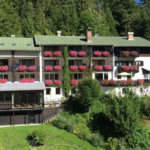 Affittacamere Gaestehaus Laerchenhang, Mittenwald